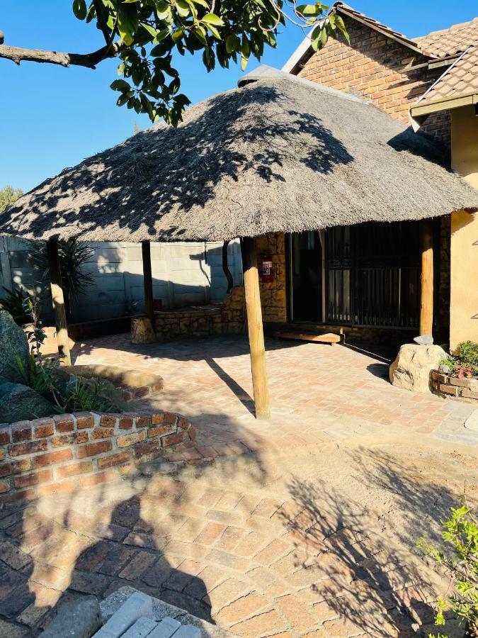 Host Hub Guest House Kempton Park Extérieur photo