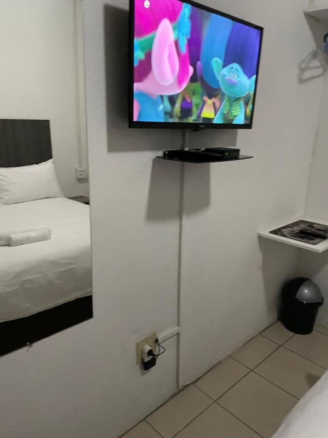 Host Hub Guest House Kempton Park Extérieur photo