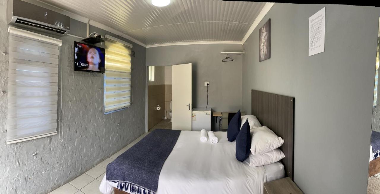 Host Hub Guest House Kempton Park Extérieur photo